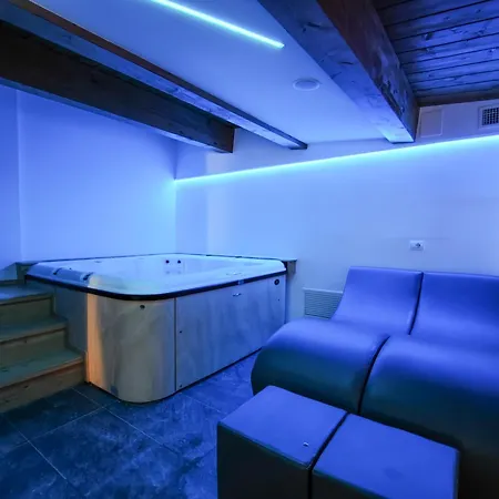 Poggio Imperiale Marche - & Glamping & Bubble 西维尔诺瓦·马尔凯